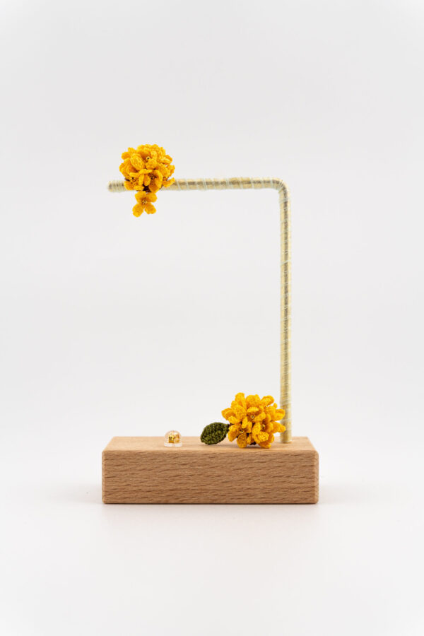 Osmanthus Flowerball - yellow - Image 2