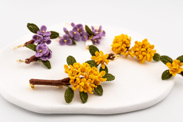 Osmanthus in Bloom Brooch - yellow - Image 4