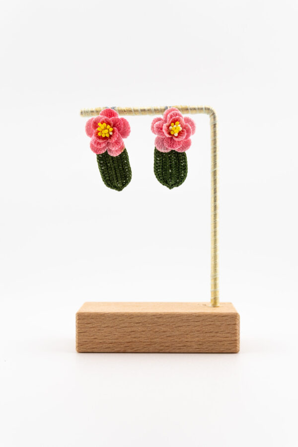 Camellia in Spring - pink - Image 3