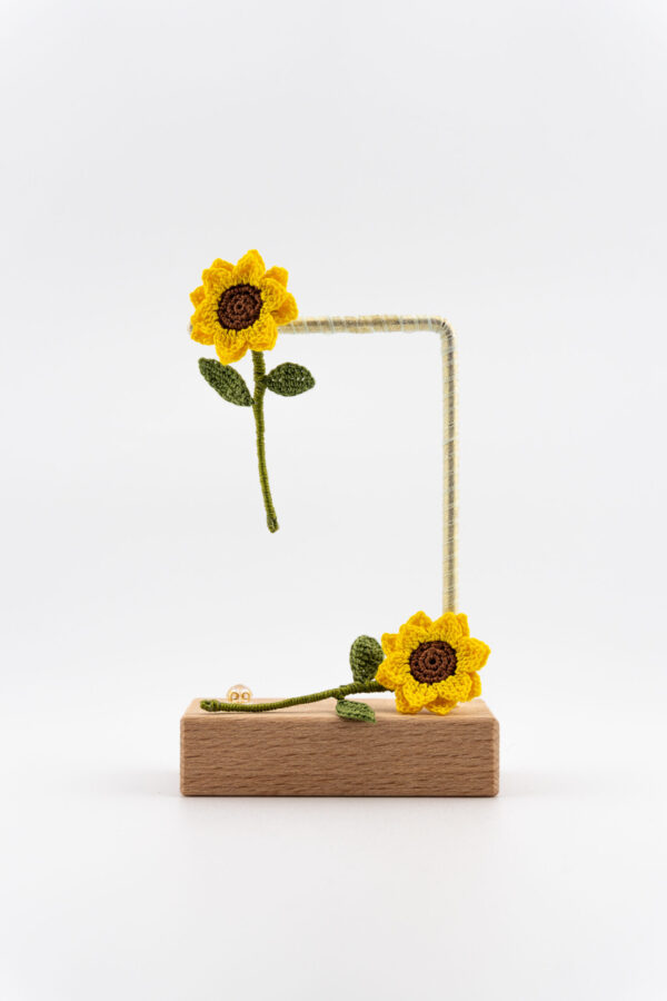 Sunflower - golden yellow - Image 2