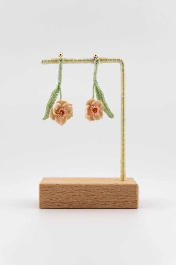Sacred Lily - blush pink - Image 3