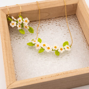 Spring Floret Necklace - white