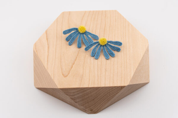 Half Daisy – blue - Image 4