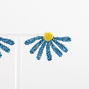 Half Daisy – blue