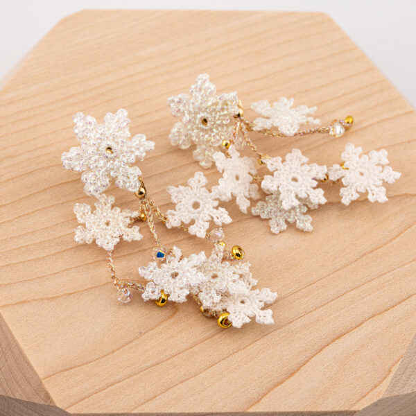 Snowfall Whisper - white