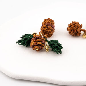 Whispering Pine – Classic Leaf