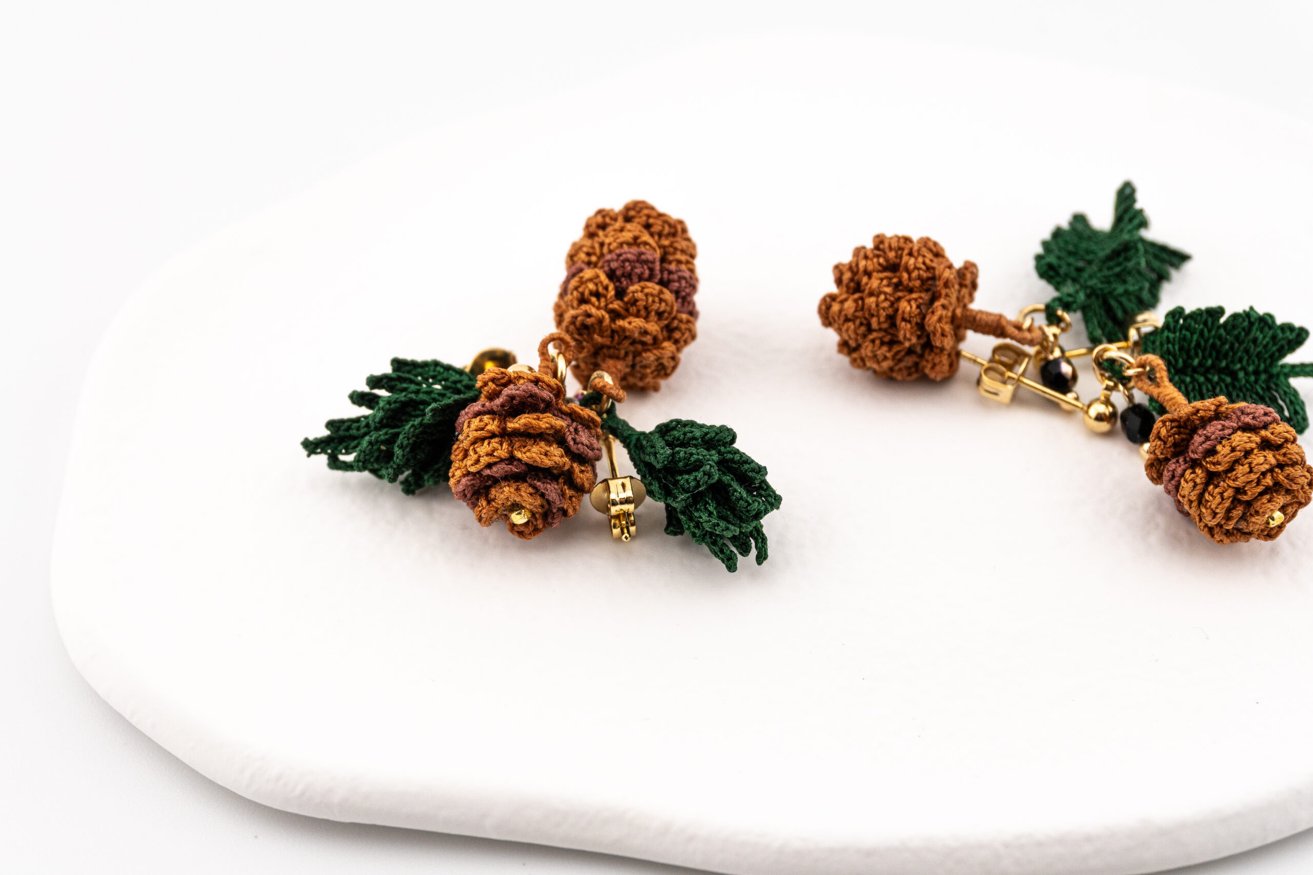 Whispering Pine – Classic Leaf - Image 5