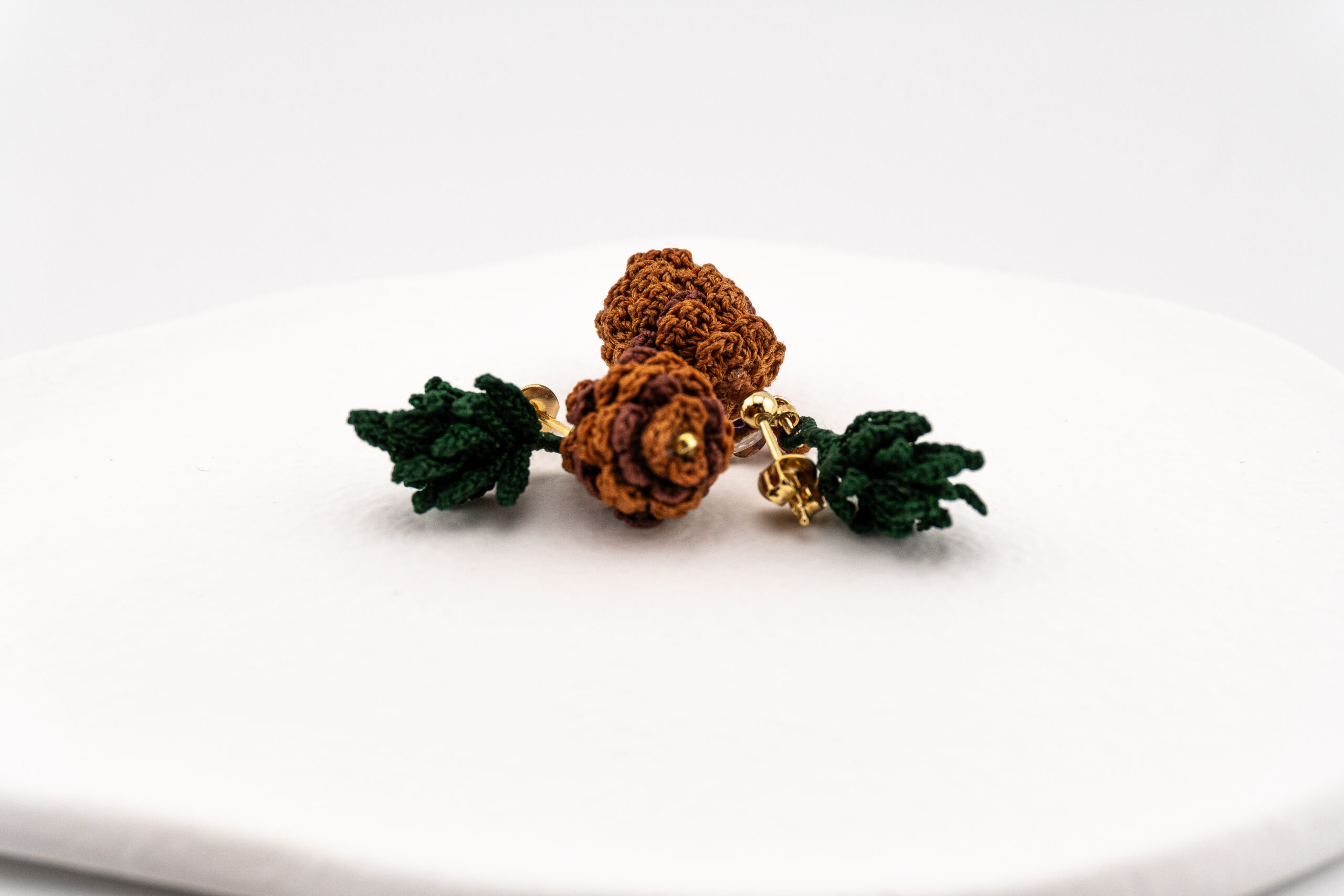 Whispering Pine – Classic Leaf - Image 2