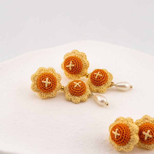 Pineapple Tart Dangle